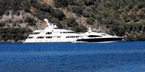 motoryacht charter