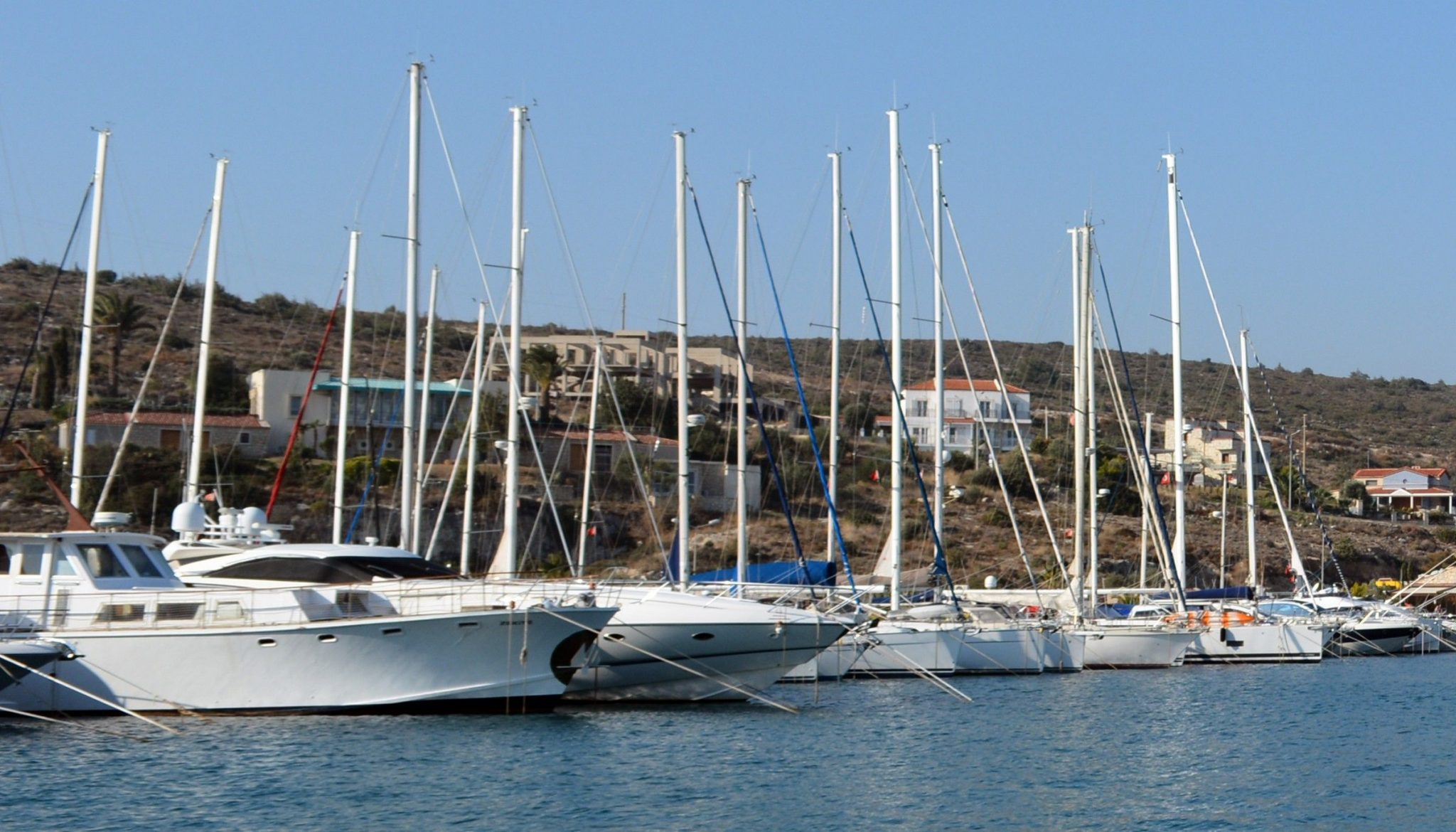 sailing yachts to buy